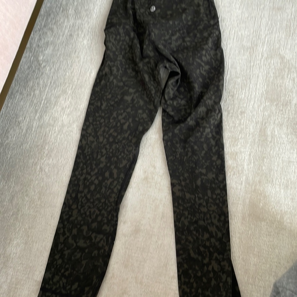 lululemon green camouflage leggings